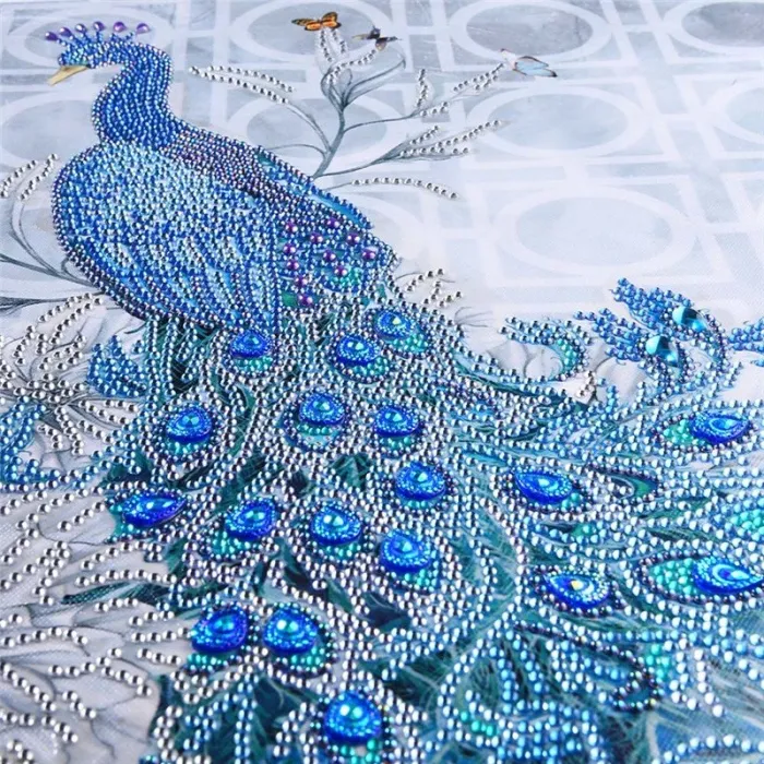 Rhinestone peacock 5D - DIY painting - diamond embroider - home decorDecoration