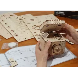Creative DIY - 3D treasure box - wooden puzzle - assembly kit - 123 piecesConstruction