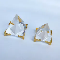 Energy healing - Feng Shui - crystal Egyptian pyramidDecoration