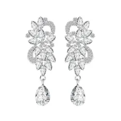 Crystal flowers - luxurious drop earringsEarrings