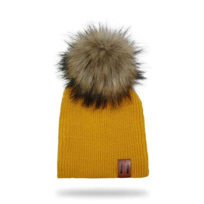 Knitted beanie with pom pom / leather label - unisex - for kids / adultsHats & caps