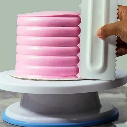 Decorative cream spatula - scraper - irregular teeth / edgeBakeware