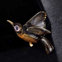 Elegant brooch with a small birdBrooches
