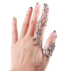 Two finger ring - with chain - hollow out flowers / crystalsRings
