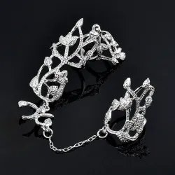 Two finger ring - with chain - hollow out flowers / crystalsRings