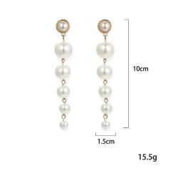 Long earrings with pearlsEarrings