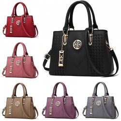 Elegant leather shoulder bag - handbagHandbags