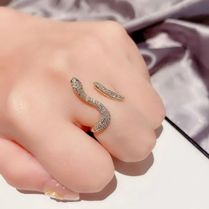 Crystal snake shaped ringRings