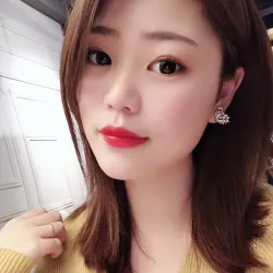 Swan shaped earringsEarrings