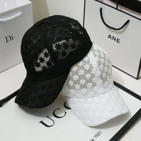Summer baseball cap - flowery laceHats & Caps