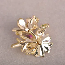 Small chrysanthemum stud earringsEarrings