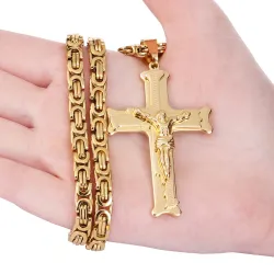 Gold stainless steel necklace with crossNecklaces