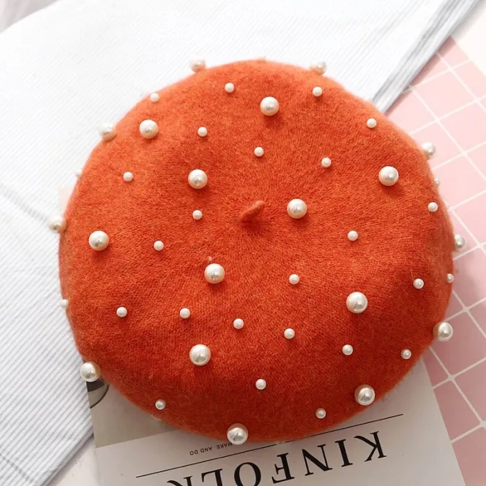 Elegant wool beret with pearls - hatHats & Caps