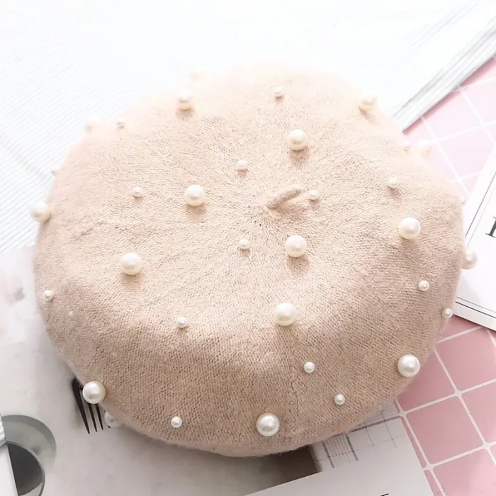 Elegant wool beret with pearls - hatHats & Caps